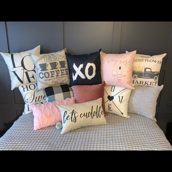 Decor Pillows - Brand New - Picture 1 of 5